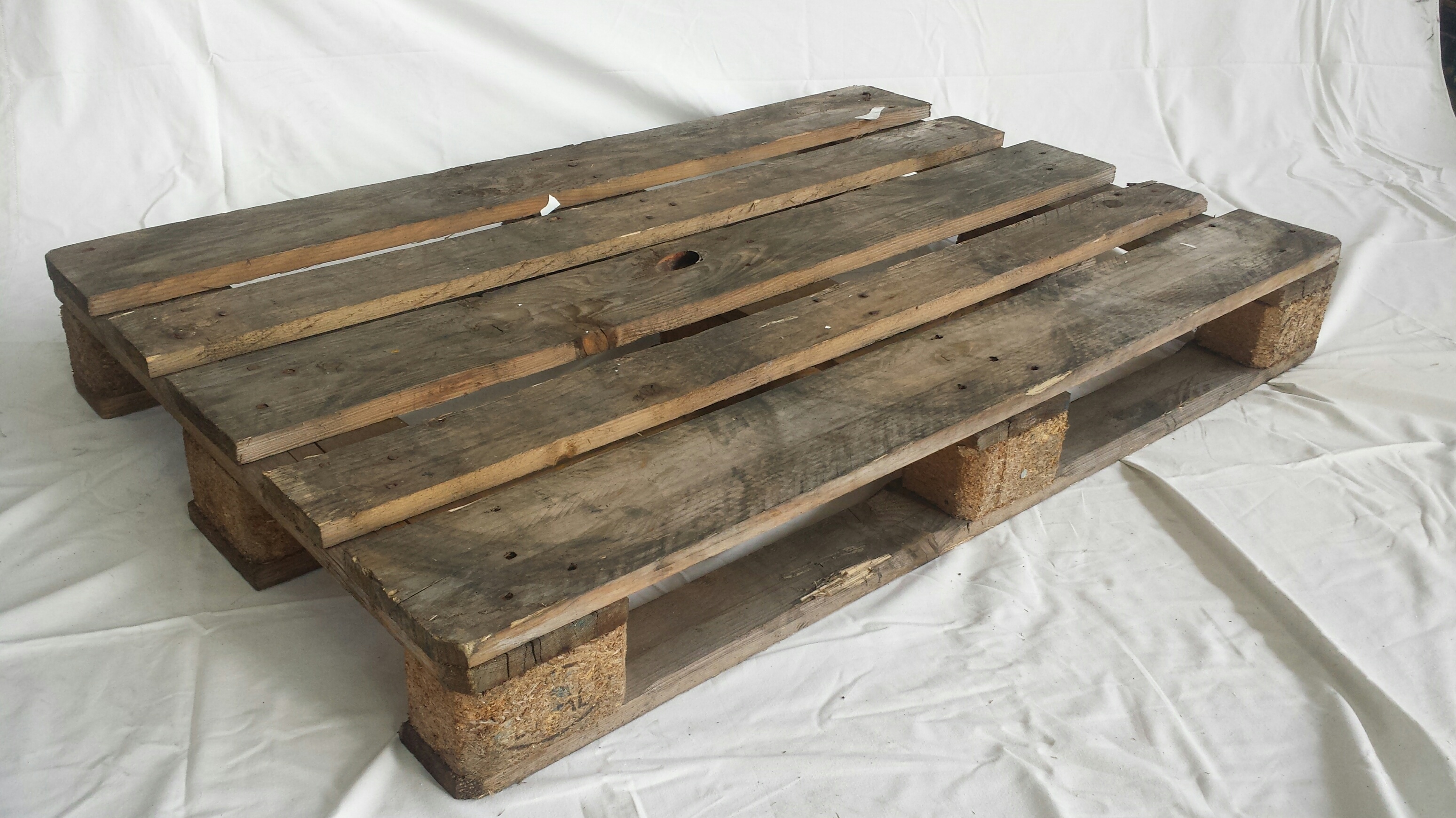 Costruire un letto con i pallet: idee creative per il vostro letto ...